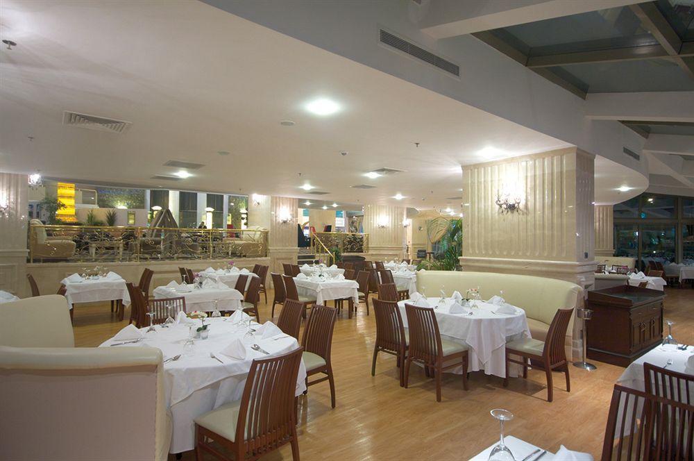 Eser Premium Hotel & Spa Büyükçekmece Eksteriør bilde The restaurant