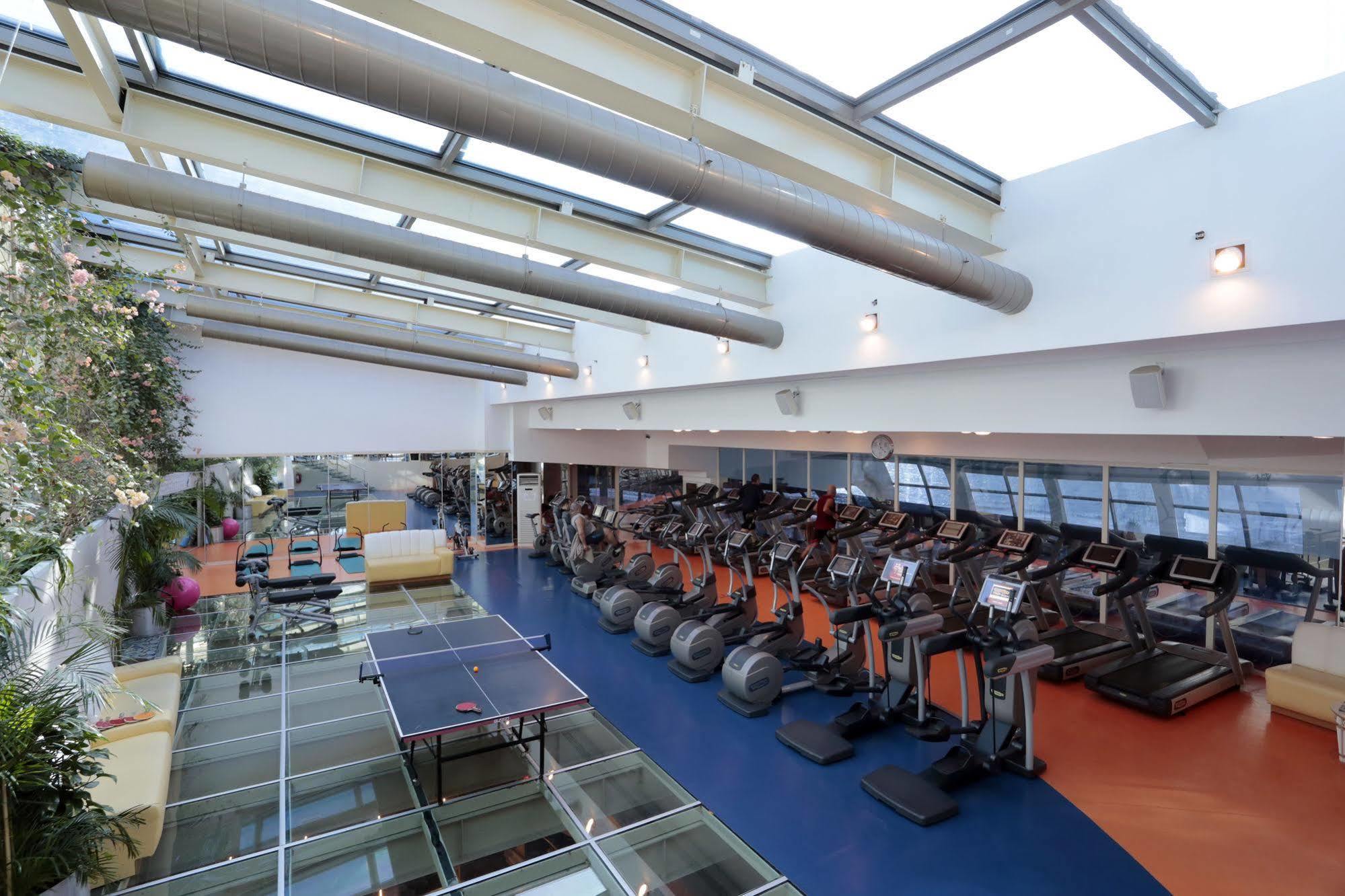 Eser Premium Hotel & Spa Büyükçekmece Eksteriør bilde The Sports and Leisure Centre