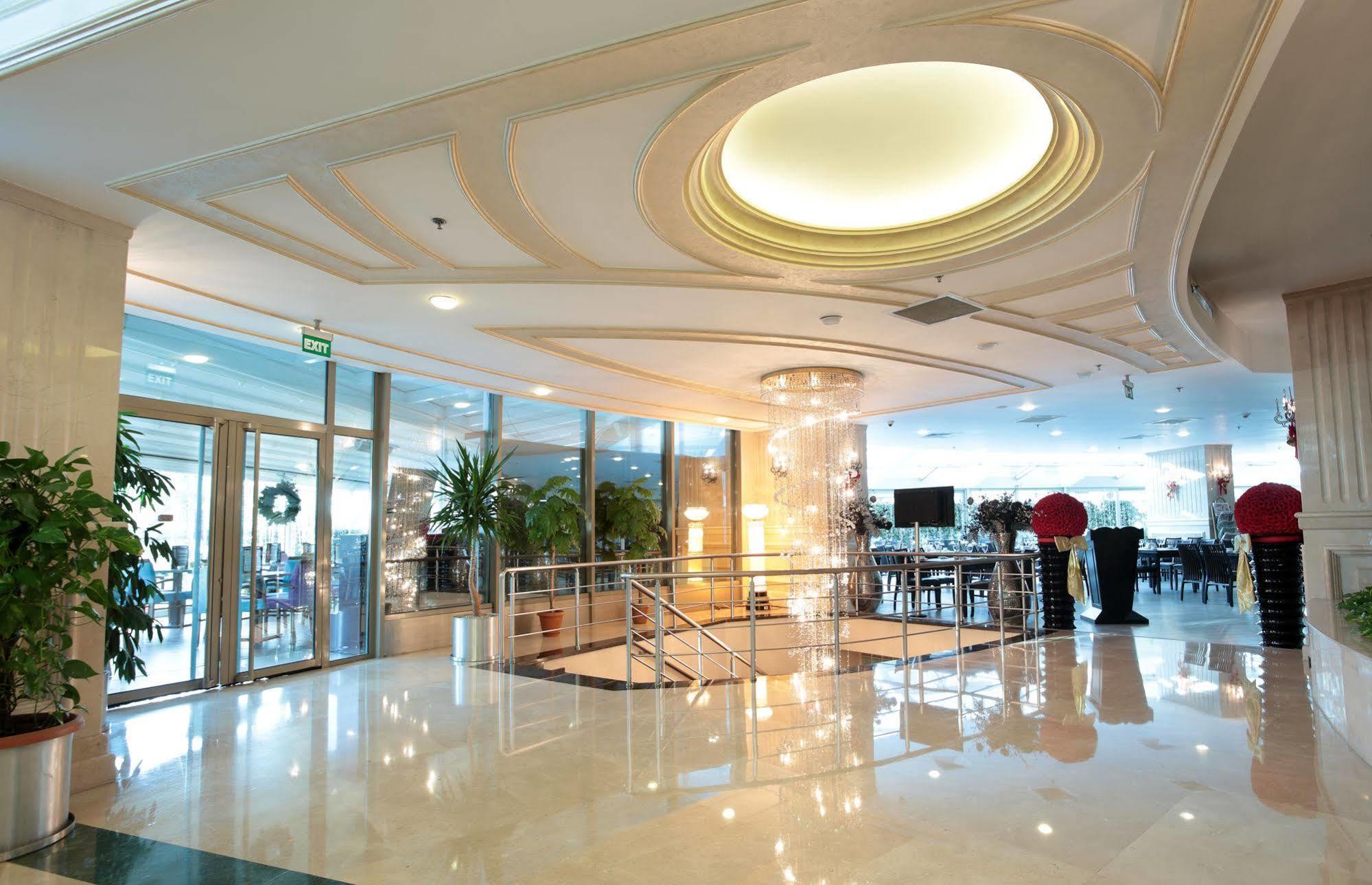 Eser Premium Hotel & Spa Büyükçekmece Eksteriør bilde Lobby