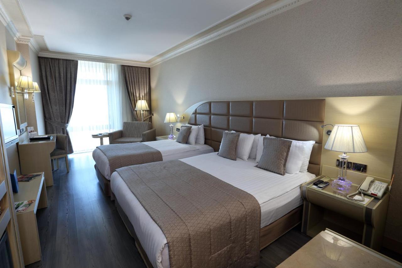 Eser Premium Hotel & Spa Büyükçekmece Eksteriør bilde A room at the hotel
